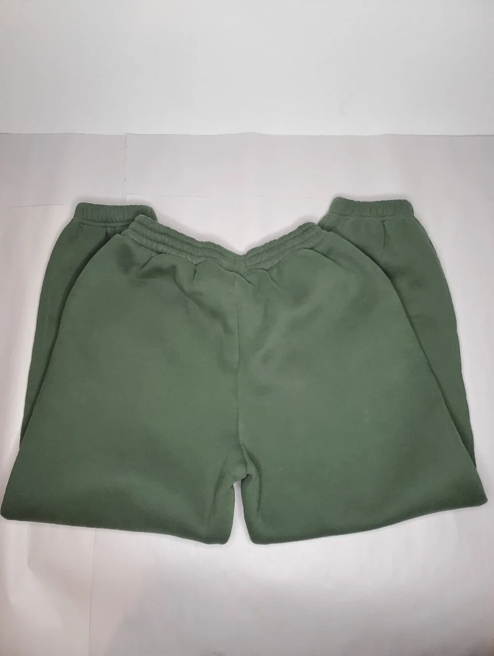 COMFRT | Standard Sweatpants in Size Large